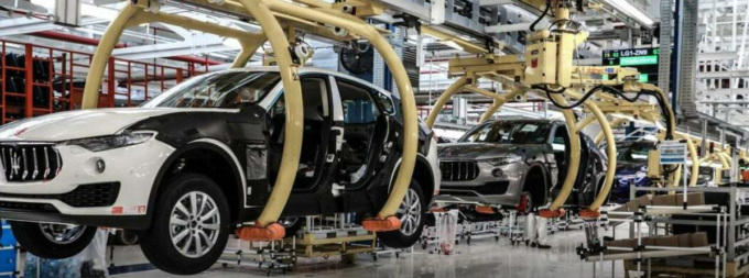 In cosa consistono i contratti di sviluppo e innovazione per salvare Stellantis?