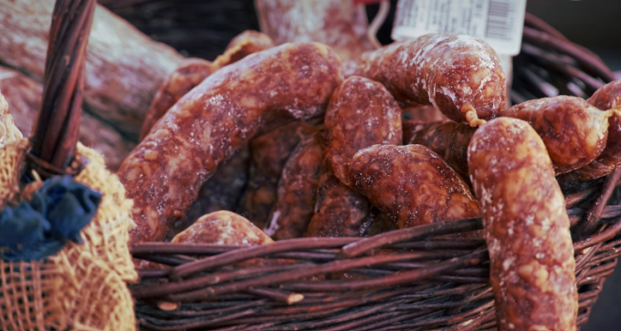 Allerta alimentare: salame rustico richiamata per rischio salmonella. Tutti i dettagli