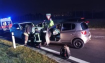 Al volante senza patente fa un frontale con una Porsche