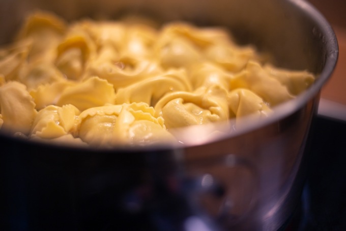 Tortellini in brodo, un grande classico del Natale