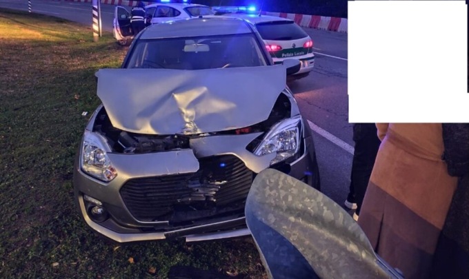 Ubriaco al volante fa un incidente e chiama un amico per portarlo a casa (ma ha bevuto più di lui)