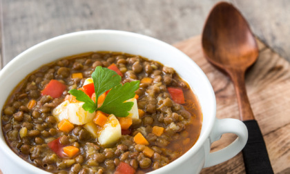 Zuppa di legumi e cereali, un caldo abbraccio d'inverno 