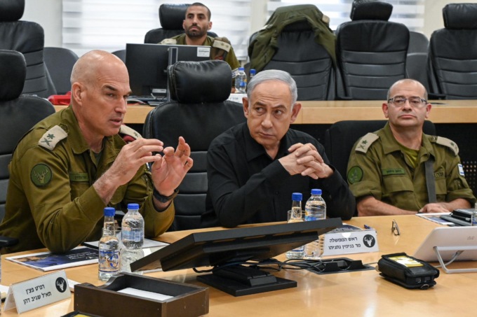 Hamas libera quattro soldatesse invece dei quattro ostaggi civili che s’aspettava Israele