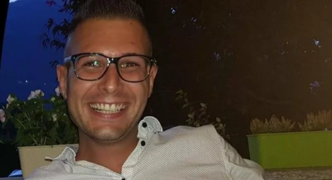 Padre uccide a fucilate il figlio tossicodipendente di 34 anni: esasperato dalle continue liti e violenze sulla madre