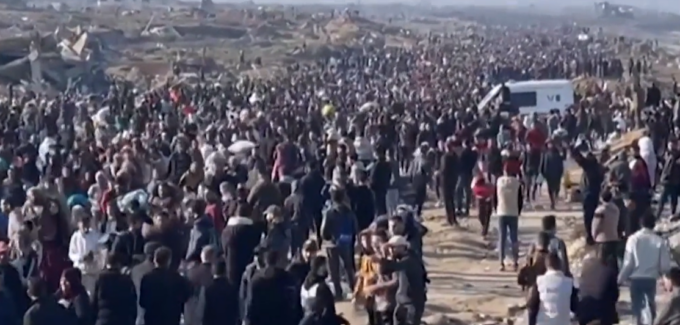 Oltre 370mila palestinesi sono tornati a Nord di Gaza, ma Israele taglia ogni contatto con l’Onu