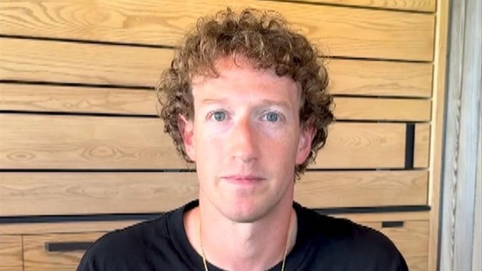 Facebook abbassa la guardia sulle fake news: cos’è il “palliativo” delle community notes