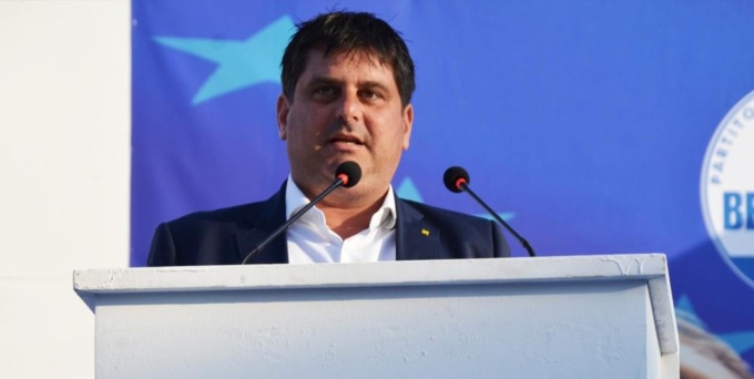 Operazione contro Cosa Nostra in Sicilia: arrestato il consigliere regionale Castiglione, lavorava nell’Antimafia