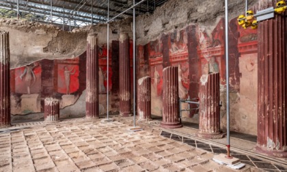 Scoperta a Pompei una nuova sala affrescata. Il ministro Giuli: "Giornata storica"