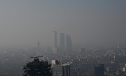 Emergenza smog in Italia: troppe polveri sottili nell'aria, Frosinone e Milano maglie nere