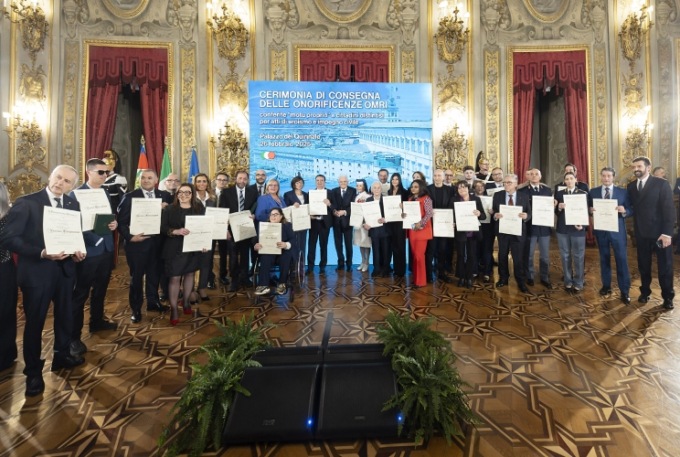 “Grazie per quello che avete fatto”: Mattarella premia l’Italia più bella
