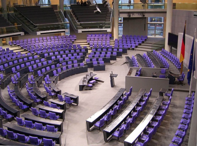 Domenica nuove elezioni parlamentari in Germania: cosa dicono i sondaggi