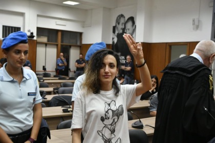 Attivista curda era stata accusata di favoreggiamento dell’immigrazione clandestina: “Maysoon Majidi non è una scafista”