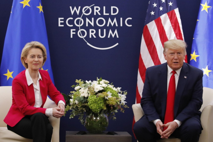 Vigilia dei dazi Usa, Von der Leyen: “Vogliamo negoziare, ma pronti a ritorsioni”. Trump tira dritto: “Sarò gentile”