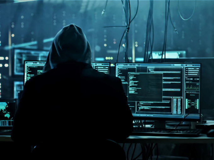 Ancora attacchi di hacker filorussi all’Italia: colpite anche Banca d’Italia, Leonardo e Fininvest