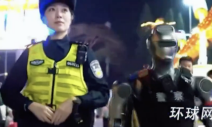 In Cina arriva Robocop: di pattuglia ci sono i poliziotti robot