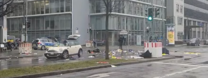 Auto sulla folla a Monaco, l’attentatore era sbarcato in Italia. Salvini: “Risultato di accoglienza incontrollata, fiero di aver chiuso i porti”