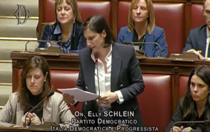 Bocciata la mozione di sfiducia a Santanché, ira delle opposizioni. Conte: “Ricatta Meloni?”, Schlein: “Pensa alle borsette”