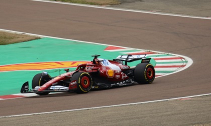 Ferrari, presentata a Londra la nuova monoposto. Primi test a Fiorano per Hamilton e Leclerc