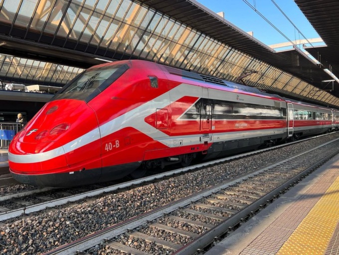 Ancora disagi sull’Alta velocità: guasto tra Bologna e Firenze, ritardi fino a 3 ore