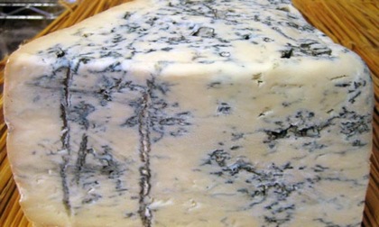 Richiamato gorgonzola dai supermercati Conad: il prodotto e i lotti ritirati