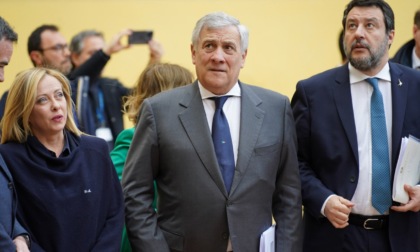 Piano riarmo europeo: Tajani favorevole, Salvini contrario. Meloni tenta di unificare il centrodestra