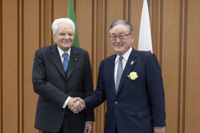 I dazi Usa affondano le borse Europee: bruciati 367 miliardi. Dal Giappone la strigliata di Mattarella