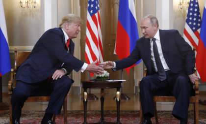 Trump sonda Meloni per incontrare Putin a Roma. Dalla Russia: "Non in Europa"