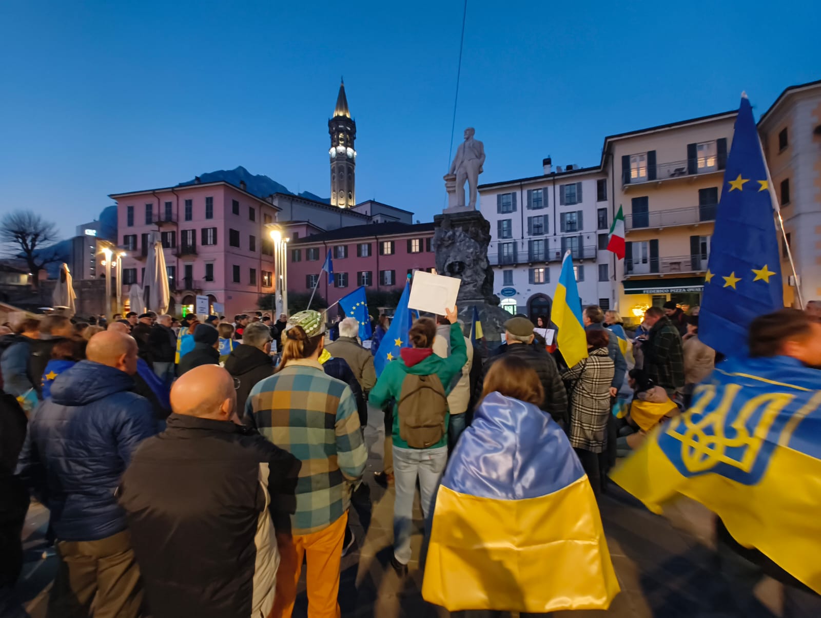 manifestazione ucraina lecco