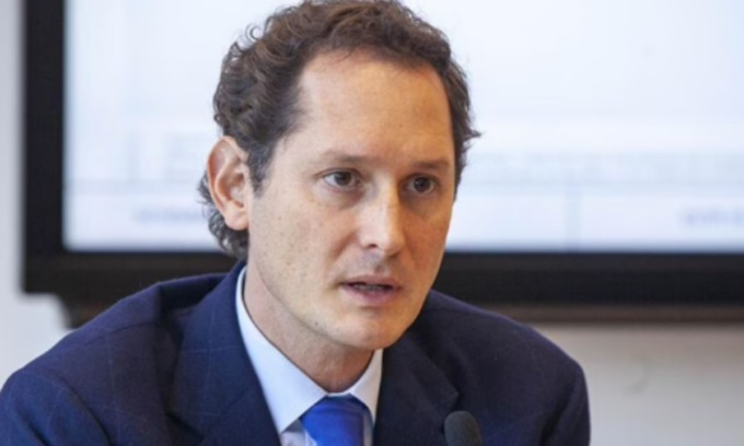 John Elkann in Parlamento: “Senza Stellantis, auto in Italia sarebbe scomparsa”. Duro attacco della Lega