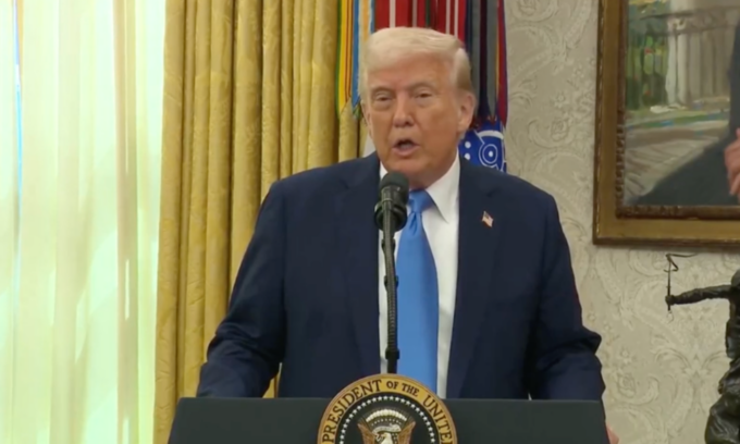 Trump ribadisce: “Nessun ritardo, dal 2 aprile scattano i dazi”. E rilancia: “La Groenlandia sarà nostra”