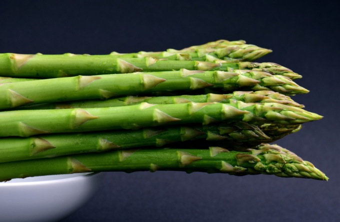Ricetta risotto asparagi e limone, un assaggio di primavera