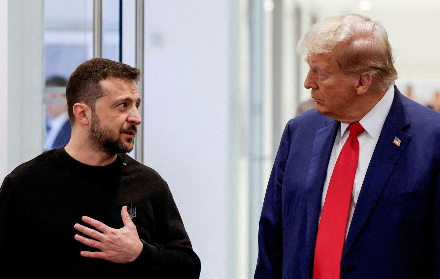 Trump: "I russi mi hanno detto che a Sumy hanno commesso un errore". Zelensky: "Anche un'ora dopo sull'ospedale di Odessa?"