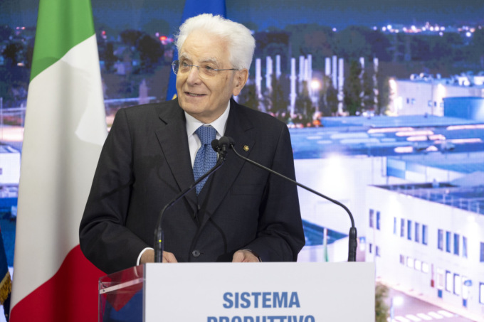 Mattarella: “Salari inadeguati. Lavoro sia motore di progresso, non causa di morte”