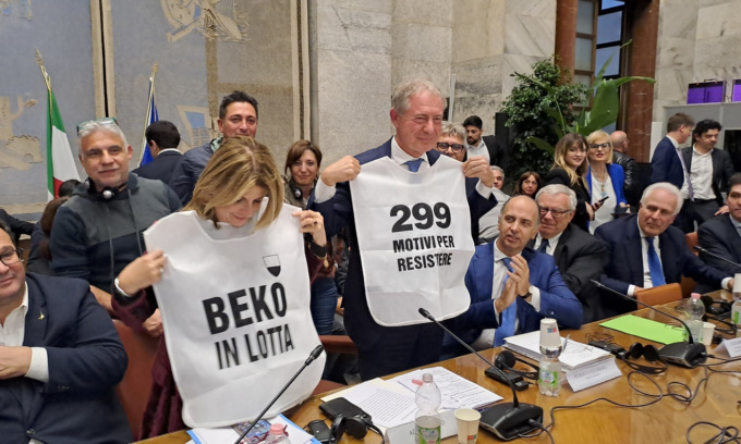 Beko, firmato l’accordo: esuberi più che dimezzati e stabilimenti restano attivi