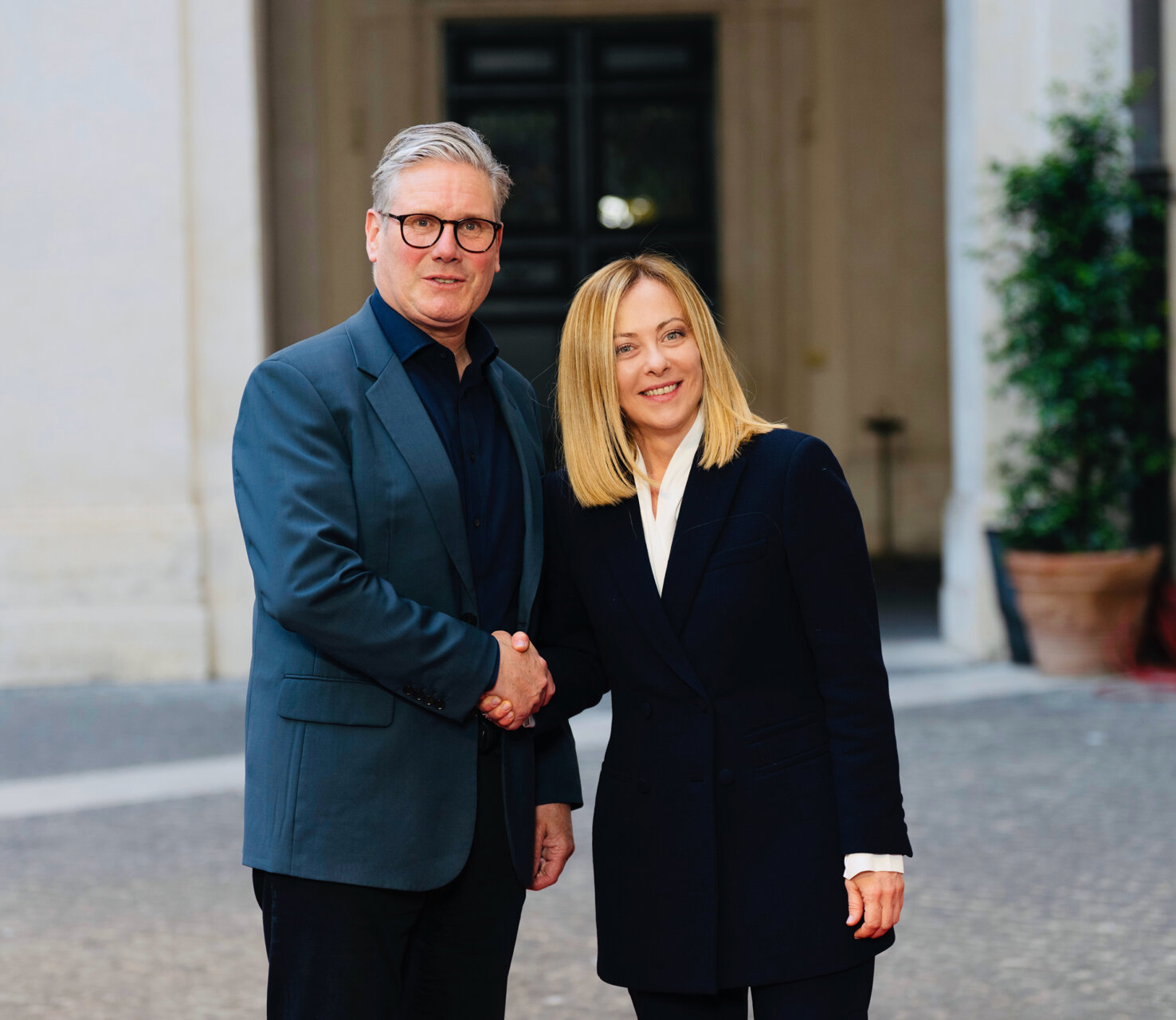 Incontri formali per Meloni con Starmer e Orban a margine dei funerali del Papa