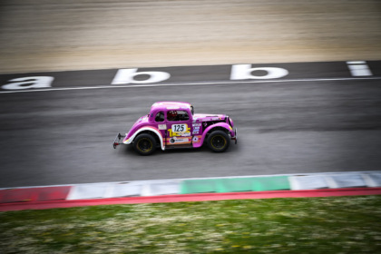 Toscano Racing protagonista al Mugello Circuit nel primo round di Legend Cars Italia