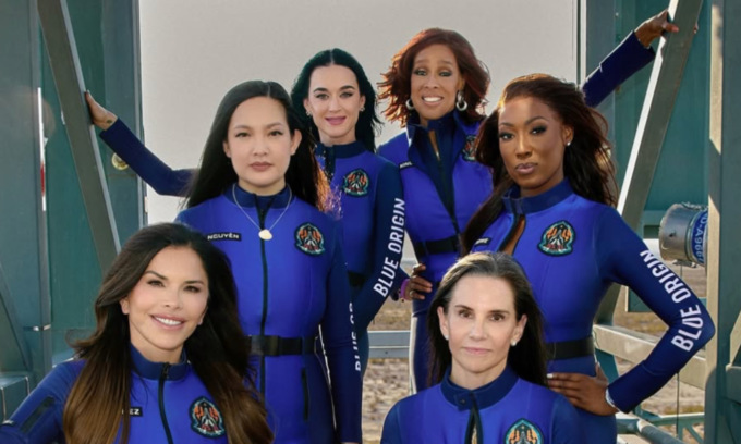 Lady Bezos nello spazio con Katy Perry: è la prima missione interamente femminile dal 1963