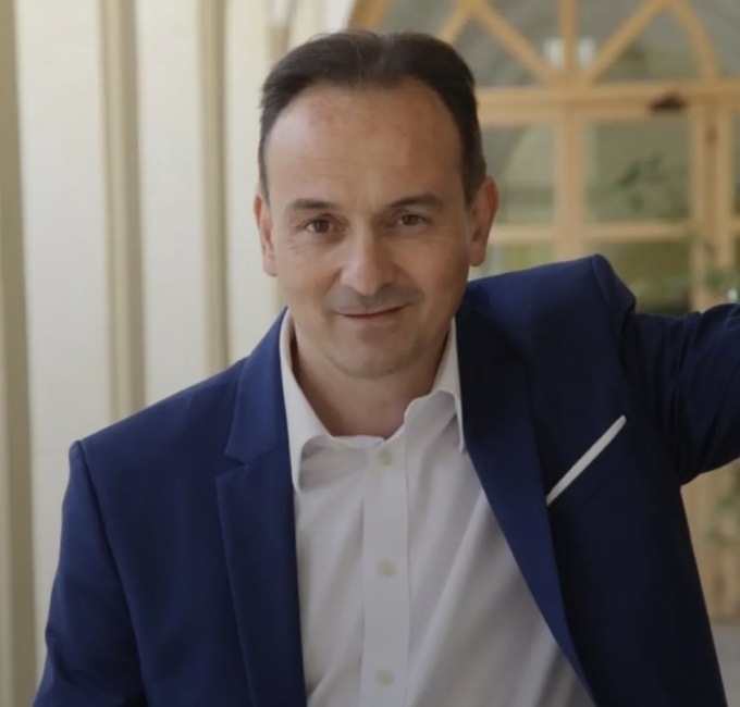 Cirio (FI): “ L’Arpa dice che avremo precipitazioni abbondanti fino al primo pomeriggio. Nel giro di un paio d’ore la situazione dovrebbe attenuarsi “