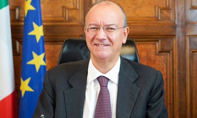 giuseppe valditara decreto bullismo violenza insegnanti e educazione sessuale