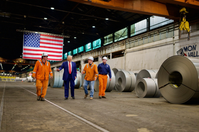 Trump raddoppia i dazi su acciaio e alluminio: dal 4 giugno saliranno al 50%
