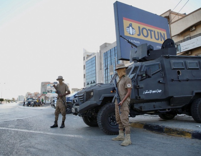 Polveriera Libia: spari sui manifestanti davanti alla casa del premier Abdelghani