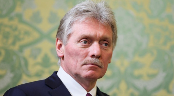 La Germania alza la posta: "No più limiti di gittata per armi all'Ucraina". E Mosca per la prima volta invoca la diplomazia