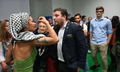 Chi sono gli scrittori dell'incontro saltato al Salone del libro dopo le contestazioni Pro Pal