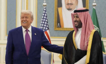 Intanto Trump ha chiuso un accordo commerciale da 600 miliardi con l'Arabia Saudita (in dono anche un nuovo Air Force One)