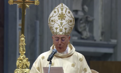 "Habemus Papam": chi è Dominique Mamberti, colui che darà l'annuncio