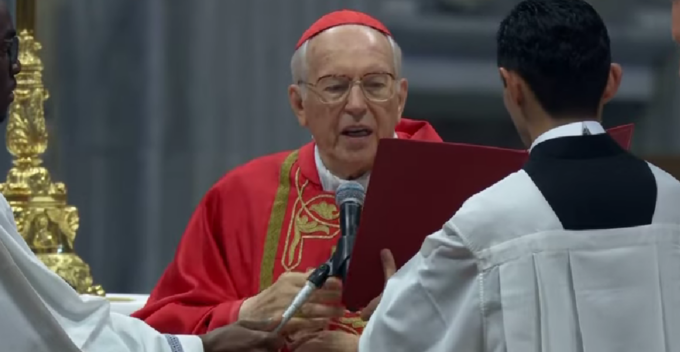 Messa ‘Pro Eligendo Pontefice’, il cardinale Re: “Serve un Papa all’altezza delle sfide del nostro tempo”