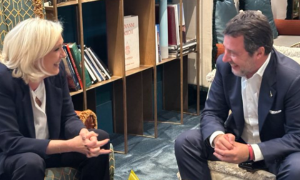 Salvini e Le Pen, alleanza contro i volenterosi: "Macron vuole davvero la pace?"