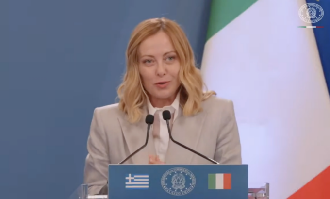 Ucraina, Meloni: “È chiaro chi sia a favore della pace e chi responsabile della guerra”