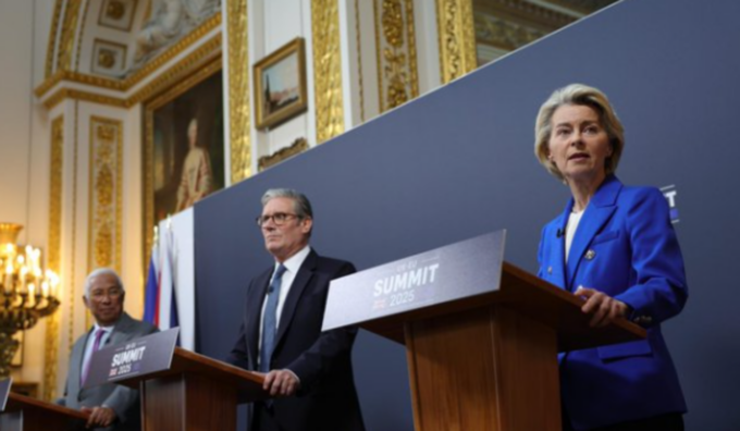 Brexit resettata? Nuovi accordi tra Regno Unito e Unione Europea, Starmer: “E’ interesse nazionale”