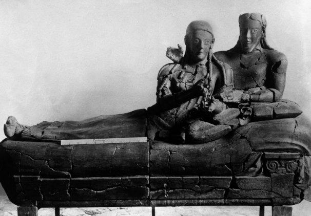 Il Sarcofago degli Sposi torna a splendere: al via il nuovo restauro del capolavoro etrusco